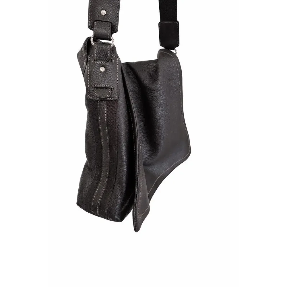 Levenger Black Leather Laptop Messenger Bag Plaid‎ Lined Quiet Luxury Officecore